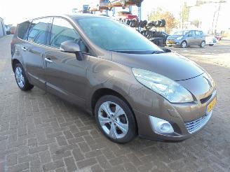 Renault Grand-scenic 1.4TCe Dynamique 7p. picture 2