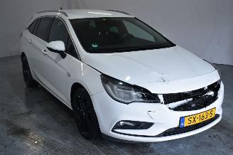 demontáž osobní automobily Opel Astra SPORTS TOURER+ 2018/6