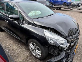 damaged commercial vehicles Renault Clio  2018/1