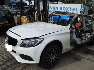 uszkodzony samochody ciężarowe Mercedes C-klasse  2019/1