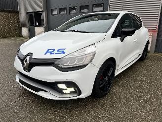uszkodzony skutery Renault Clio 1.6 Turbo RS Trophy AUTOMAAT / CLIMA / NAVI / CRUISE /220PK 2018/6