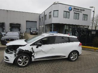 damaged microcars Renault Clio 1.5dci Estate AIRCO NAVI E6 2017/7