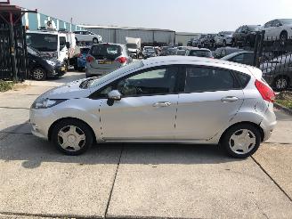damaged commercial vehicles Ford Fiesta 16tdci 70kW E5 Airco 2012/4
