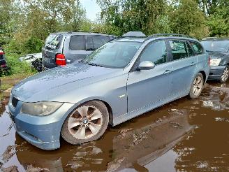 damaged trailers BMW 3-serie 318D Touring 2007/9