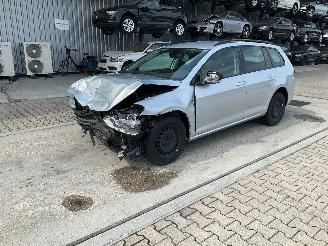 damaged trucks Volkswagen Golf VII Variant 1.2 TSI 2014/2