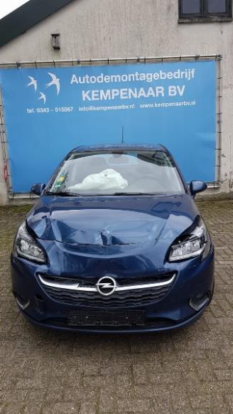 krockskadad bil auto Opel Corsa Corsa E Hatchback 1.3 CDTi 16V ecoFLEX (B13DTE(Euro 6)) [70kW]  (09-20=
14/...) 2016/1