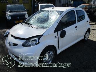 škoda osobní automobily Toyota Aygo Aygo (B10) Hatchback 1.0 12V VVT-i (1KR-FE) [50kW]  (07-2005/05-2014) 2007/9