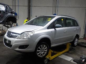 Coche accidentado Opel Zafira Zafira (M75) MPV 1.8 16V Ecotec (Z18XER(Euro 4)) [103kW]  (07-2005/04-=
2015) 2008/7