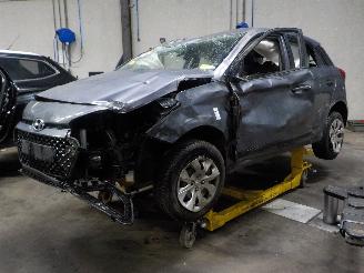 skadebil auto Hyundai I-20 i20 (GBB) Hatchback 1.2i 16V (G4LA) [62kW]  (11-2014/08-2020) 2016/10