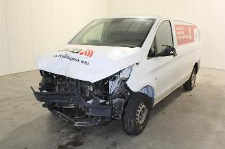 damaged campers Mercedes Vito  2019/10