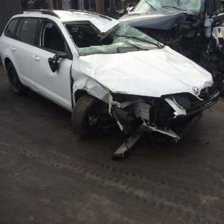 damaged microcars Skoda Octavia  2016/7
