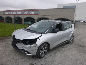 dommages machines Renault Scenic 1.5 DCI INTENS 7 PL 2017/4